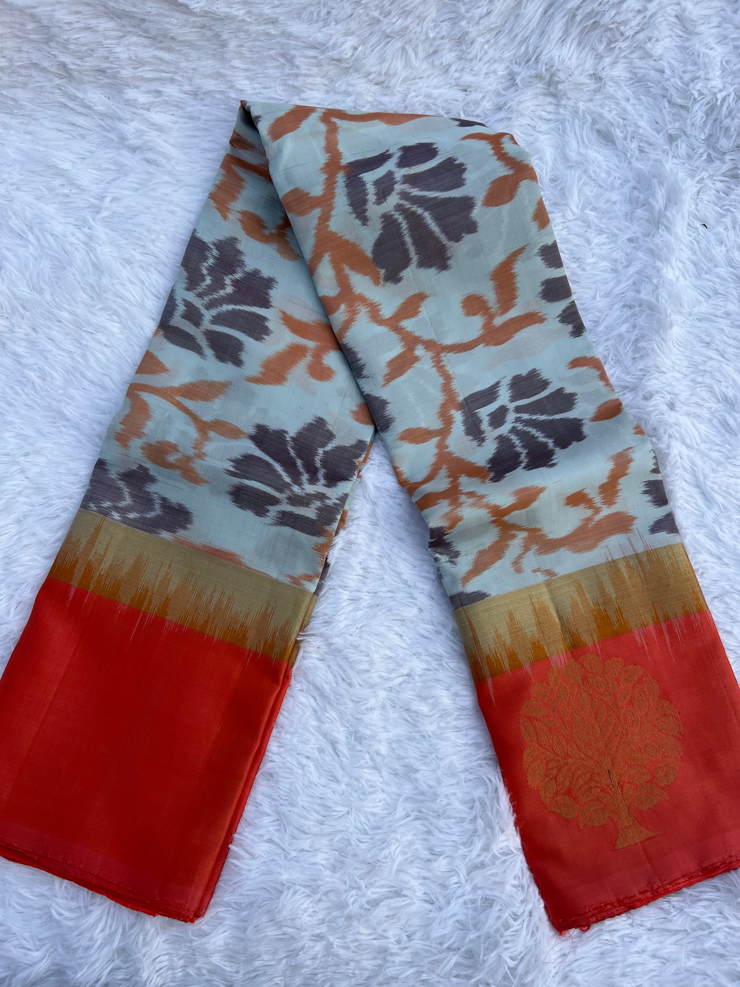 Cloudy Gray Silk Saree