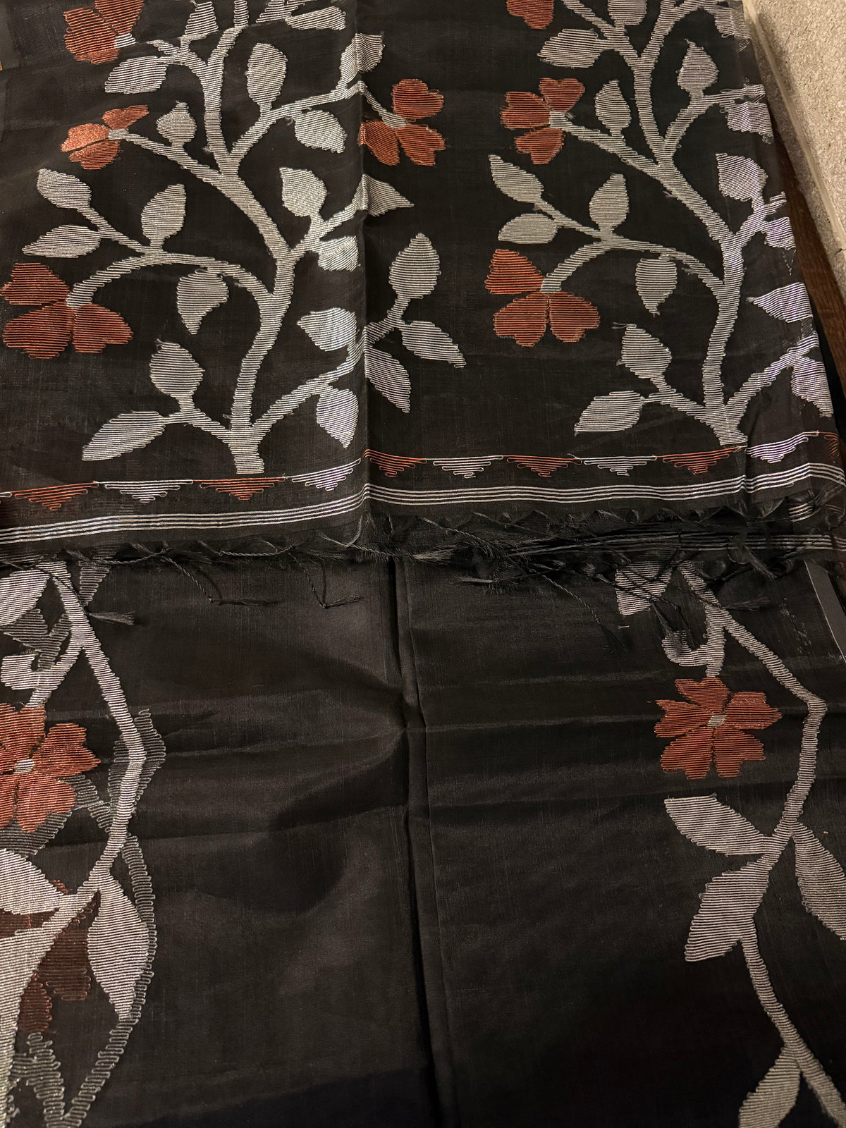 Black Jamdhani Silk Saree with Floral Weaving