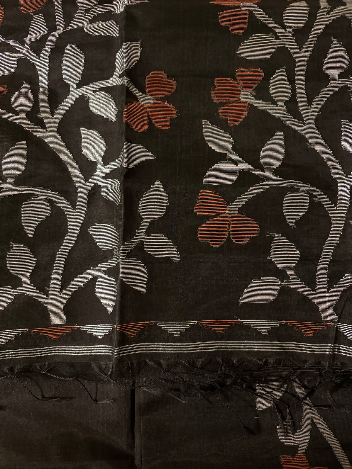 Black Jamdhani Silk Saree with Floral Weaving